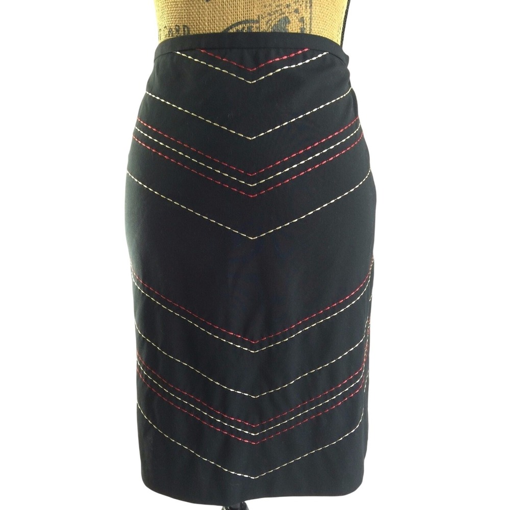 Ann Taylor Pencil Skirt Petite 4P Black Red Ivory Embroider Chevron Stripe Lined